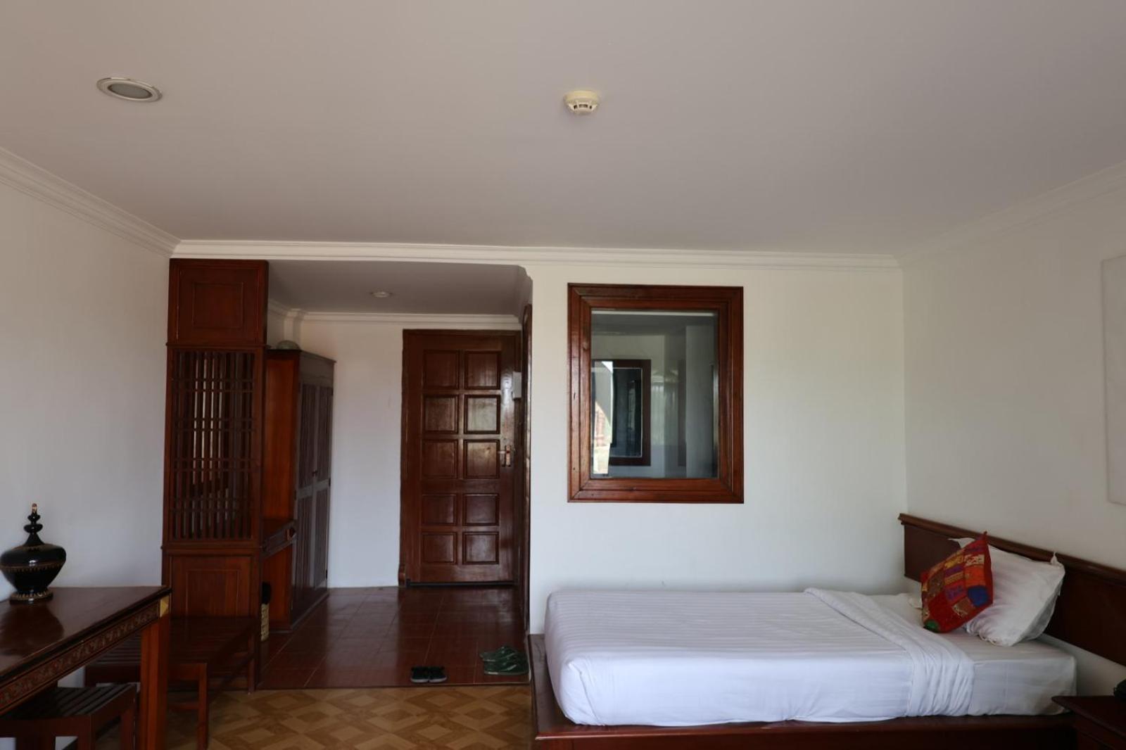 Temple View Hotel Bagan Exterior photo
